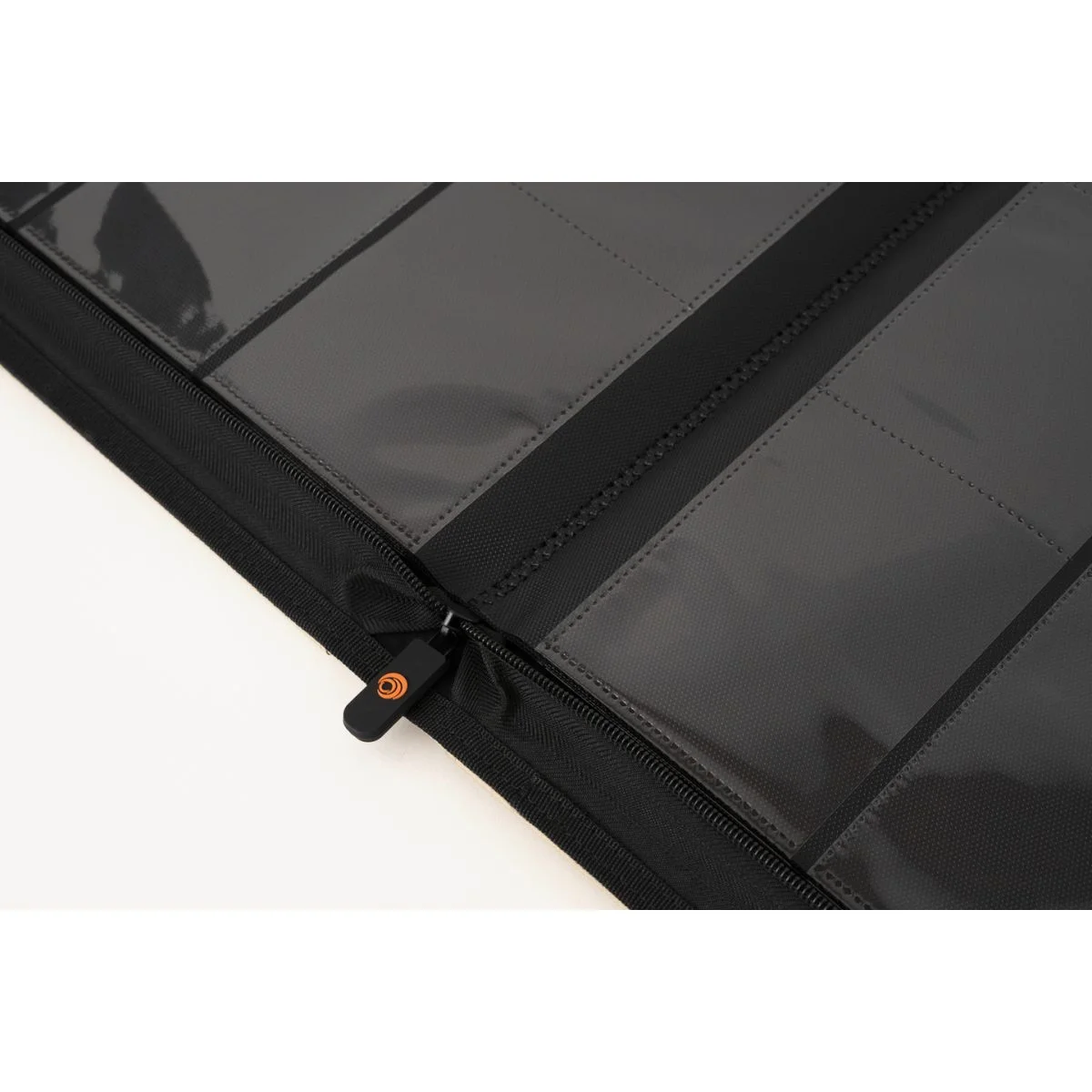 TreasureWise 9-Pocket WiseGuard Zip Toploader Binder (216 Toploaders) - Black